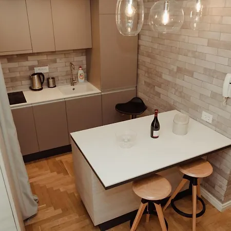 Opera 1 Apartment